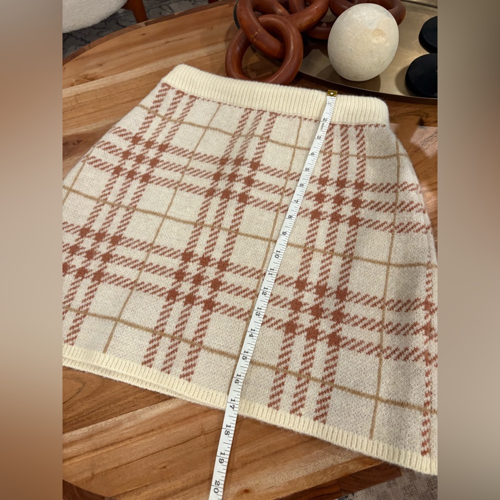 EN SAISON Bronte Sweater Miniskirt Cream & Tan Plaid Knit | Size Medium M - Picture 12 of 16